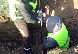 Measuring the soil strength in borehole made under airfield pavement